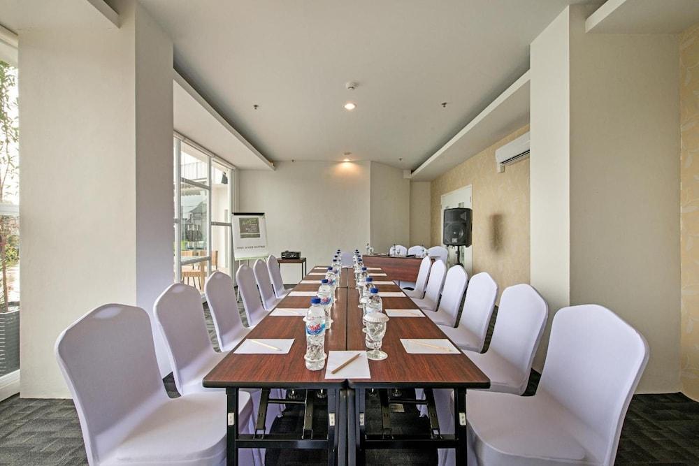 Whiz Prime Hotel Hasanuddin Μακασάρ Εξωτερικό φωτογραφία
