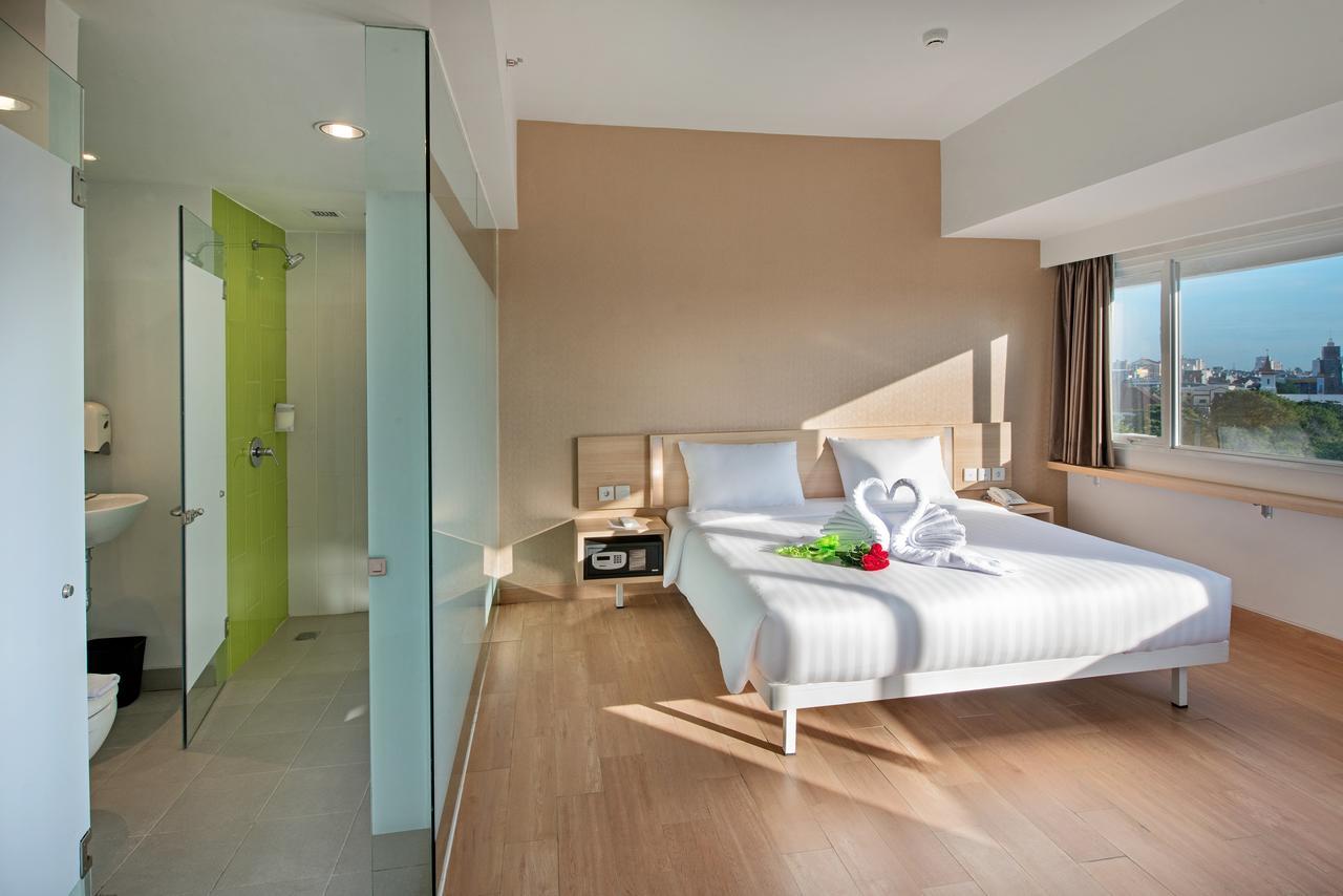 Whiz Prime Hotel Hasanuddin Μακασάρ Εξωτερικό φωτογραφία